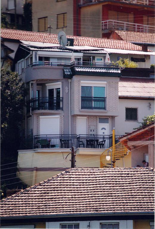 Rooms And Apartaments De Niro Trpejca Bagian luar foto